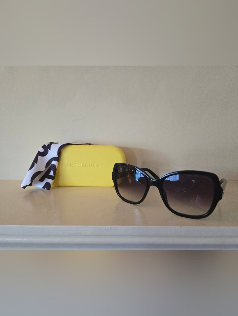 Marc Jacobs Marc 555S Womens Plastic Square Sunglasses 80790 Black 55-19-145